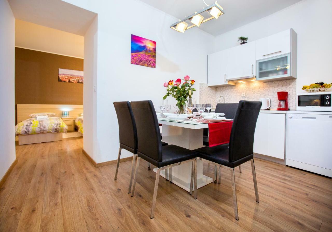 Apartments Dora Split Eksteriør billede